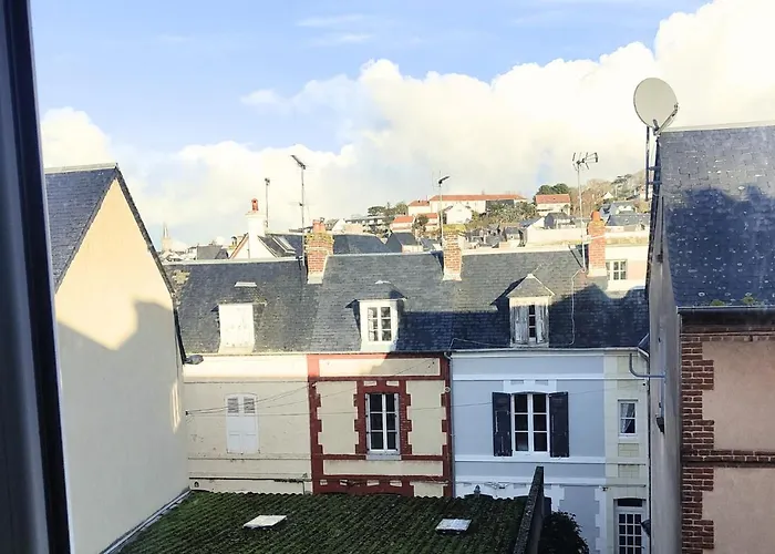 Le Duplex De - - Gare - Commerces - Marche * トルヴィル＝シュル＝メール